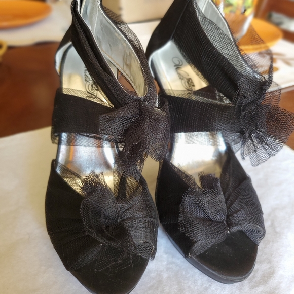 Wild Rose Black Tulle Heels - Picture 2 of 5
